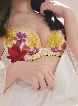 ななはの写メ日記｜トリプルA 横浜高級店ソープ