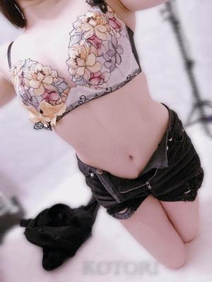 ことりの写メ日記｜アクアマリン 吉原格安店ソープ