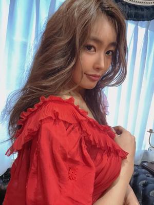 小夏エミリの写メ日記｜エトワール 吉原高級店ソープ
