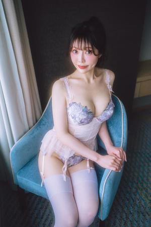 もえの写メ日記｜王室 吉原高級店ソープ