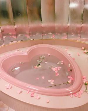 亜依の写メ日記｜王室 吉原高級店ソープ