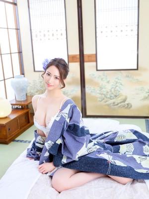 雫の写メ日記｜王室 吉原高級店ソープ