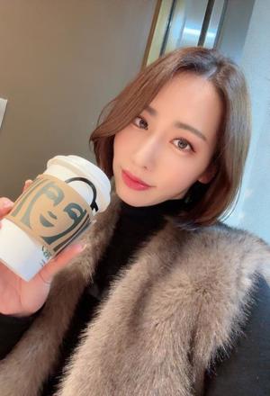 雫の写メ日記｜王室 吉原高級店ソープ