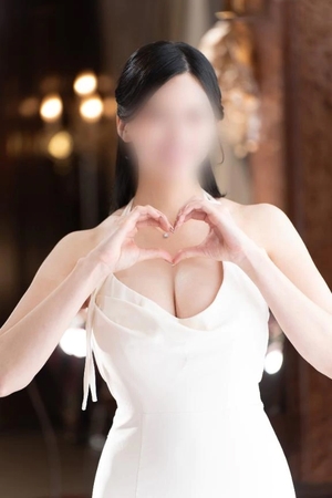 さなの写メ日記｜ヴェルサイユ 吉原高級店ソープ