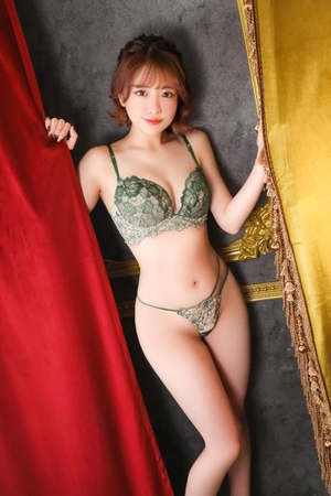 つきの写メ日記｜ヴェルサイユ 吉原高級店ソープ