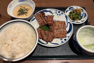 咲良の写メ日記｜ヴェルサイユ 吉原高級店ソープ