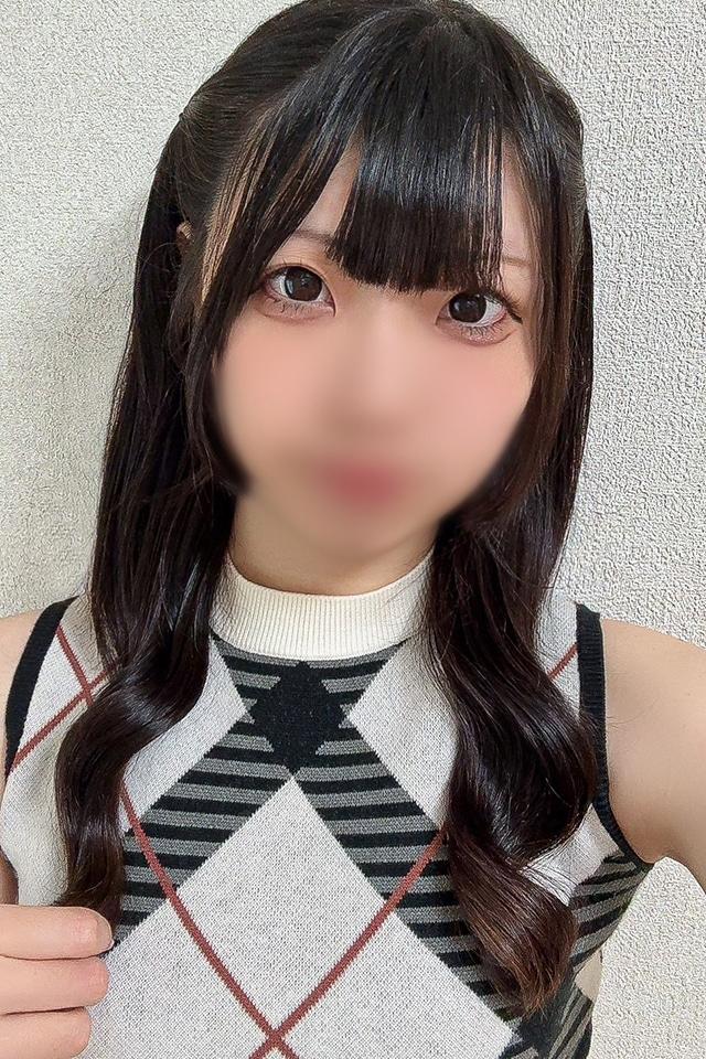 モエ | 埼玉県・大宮 ラブ&ピース (1 / 3)