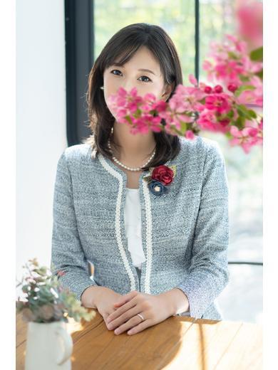 鈴川乃愛 | 吉原 ハールブルク (1 / 8)