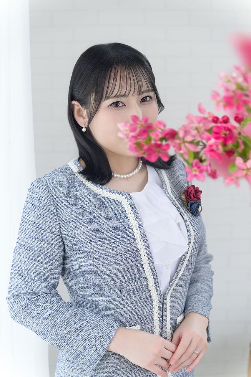 菜月理亜 | 吉原 ハールブルク (1 / 8)