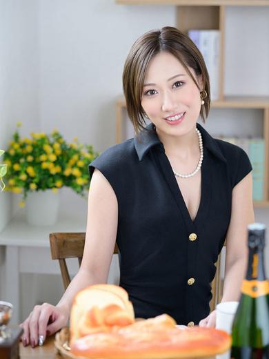 橘 杏紗 | 吉原 ハールブルク (3 / 9)