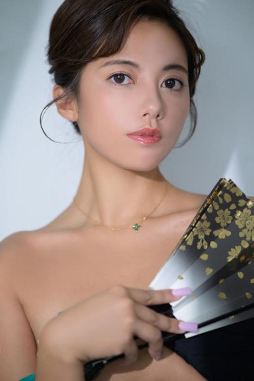 芦屋 潤のグラビア｜セグレターリオ 吉原高級店ソープ